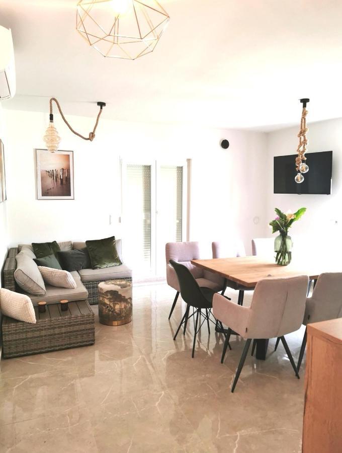 Five Bedroom House Near Sandy Beach Villa Major Medulin Exterior foto